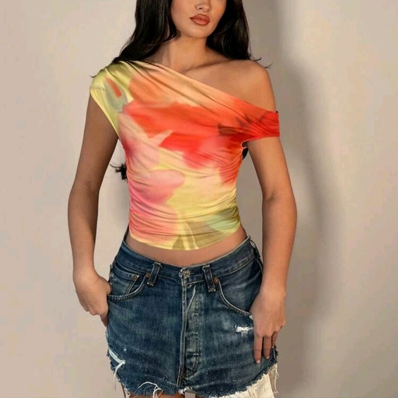 Women's Asymmetric Shoulder Print Cropped Top/Beach Resort Wear - Picture 3 of 4